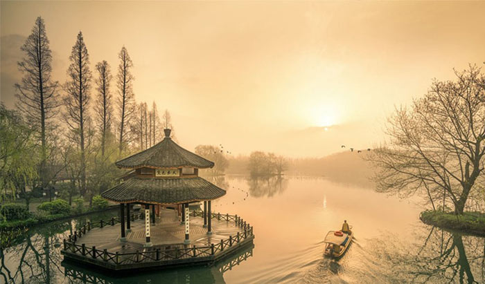 中國(guó)詩(shī)人的邀請(qǐng)函 現(xiàn)代人是寫不出來(lái)的！