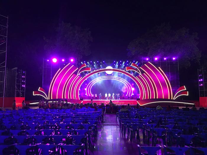 如何能做好商業(yè)活動演出舞臺的搭建（商業(yè)演出