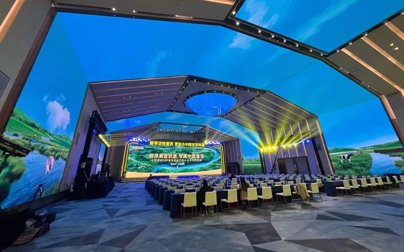 活動(dòng)主持人怎樣帶動(dòng)一場活動(dòng)的氣氛？